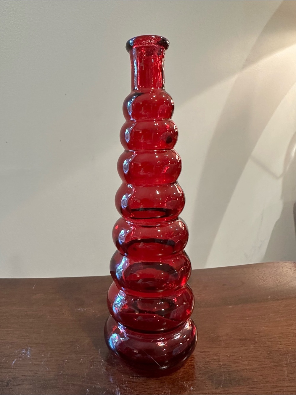 Vintage • small red vase • glass